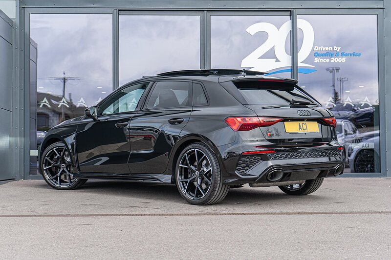 Audi 2.5 TFSI Vorsprung Sportback 5dr Petrol S Tronic quattro Euro 6 (s/s) (400 ps)