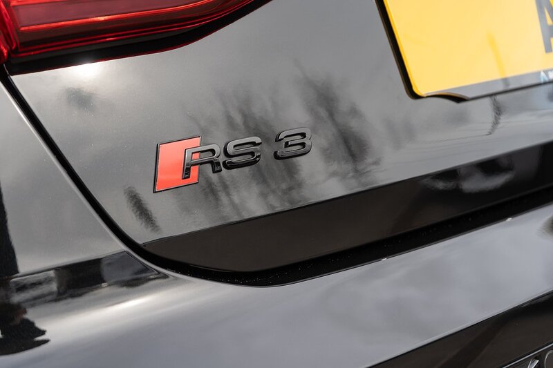 Audi 2.5 TFSI Vorsprung Sportback 5dr Petrol S Tronic quattro Euro 6 (s/s) (400 ps)