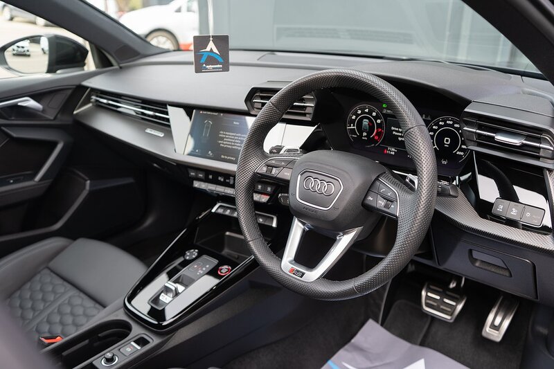 Audi 2.5 TFSI Vorsprung Sportback 5dr Petrol S Tronic quattro Euro 6 (s/s) (400 ps)