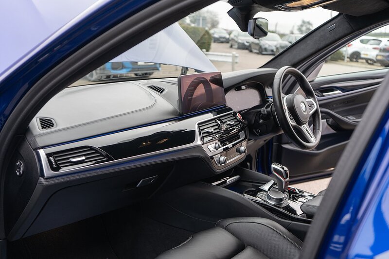 BMW 4.4i V8 Competition Saloon 4dr Petrol Steptronic xDrive Euro 6 (s/s) (625 ps)