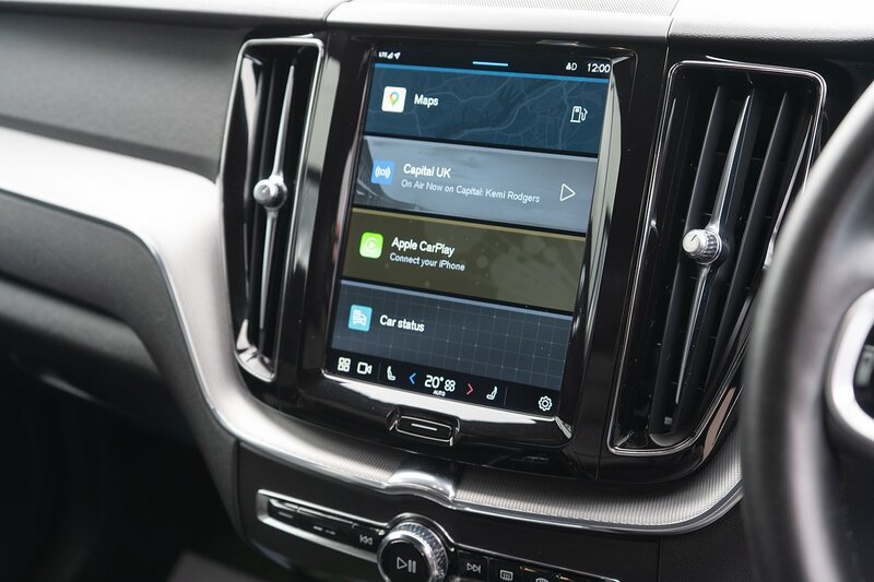 Volvo 2.0 B4 MHEV R-Design SUV 5dr Diesel Hybrid Auto AWD Euro 6 (s/s) (197 ps)