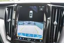 Volvo 2.0 B4 MHEV R-Design SUV 5dr Diesel Hybrid Auto AWD Euro 6 (s/s) (197 ps)