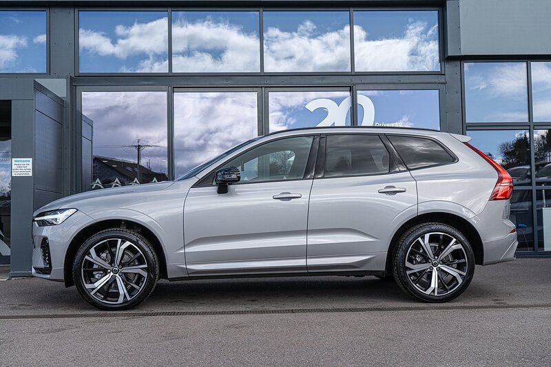 Volvo 2.0 B4 MHEV R-Design SUV 5dr Diesel Hybrid Auto AWD Euro 6 (s/s) (197 ps)