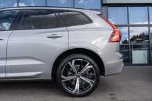 Volvo 2.0 B4 MHEV R-Design SUV 5dr Diesel Hybrid Auto AWD Euro 6 (s/s) (197 ps)
