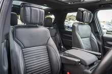 Land Rover 3.0 D300 MHEV R-Dynamic HSE SUV 5dr Diesel Auto 4WD Euro 6 (s/s) (300 ps)