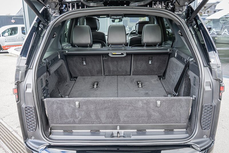 Land Rover 3.0 D300 MHEV R-Dynamic HSE SUV 5dr Diesel Auto 4WD Euro 6 (s/s) (300 ps)