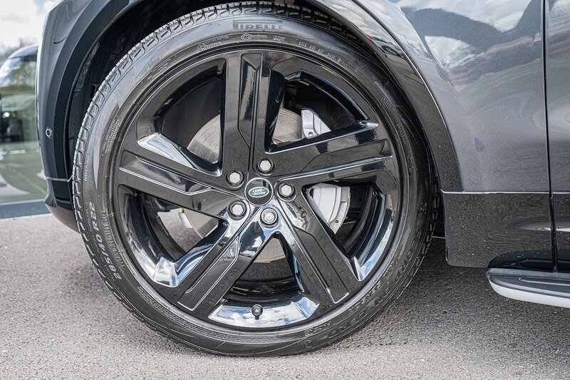 Land Rover 3.0 D300 MHEV R-Dynamic HSE SUV 5dr Diesel Auto 4WD Euro 6 (s/s) (300 ps)