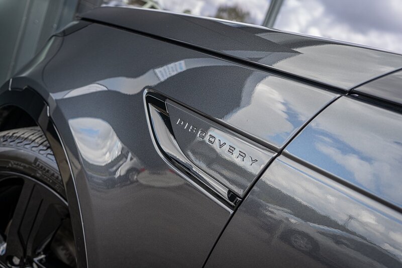 Land Rover 3.0 D300 MHEV R-Dynamic HSE SUV 5dr Diesel Auto 4WD Euro 6 (s/s) (300 ps)