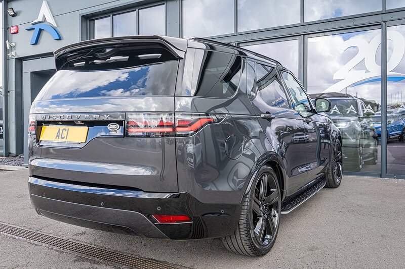 Land Rover 3.0 D300 MHEV R-Dynamic HSE SUV 5dr Diesel Auto 4WD Euro 6 (s/s) (300 ps)