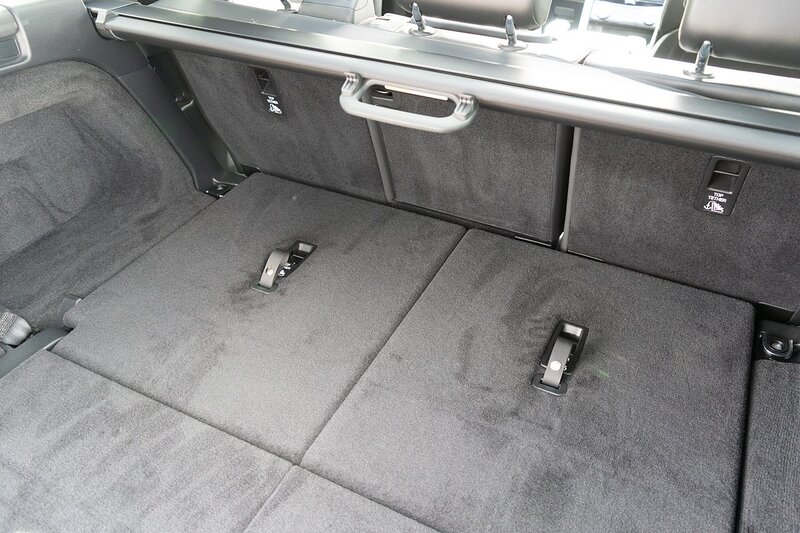 Land Rover 3.0 D300 MHEV R-Dynamic HSE SUV 5dr Diesel Auto 4WD Euro 6 (s/s) (300 ps)