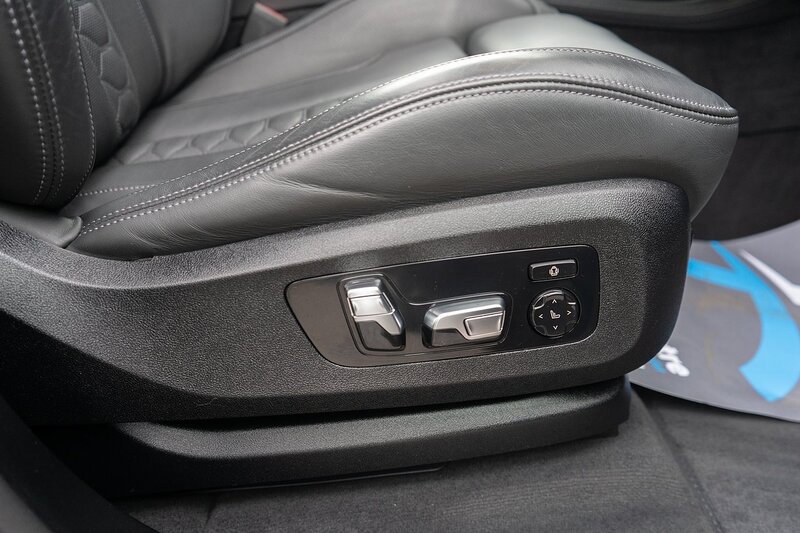 BMW 4.4i V8 Competition SUV 5dr Petrol Auto xDrive Euro 6 (s/s) (625 ps)