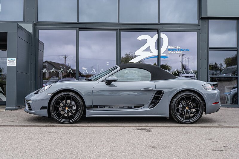 Porsche 2.0T Style Edition Convertible 2dr Petrol PDK Euro 6 (s/s) (300 ps)