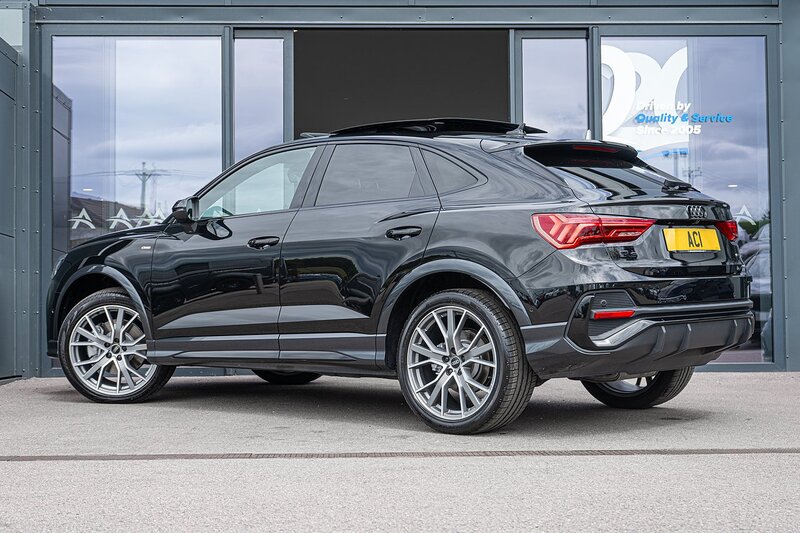 Audi 2.0 TDI 40 Vorsprung Sportback 5dr Diesel S Tronic quattro Euro 6 (s/s) (200 ps)