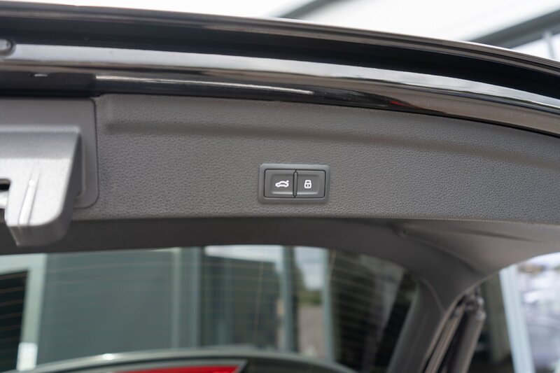 Audi 2.0 TDI 40 Vorsprung Sportback 5dr Diesel S Tronic quattro Euro 6 (s/s) (200 ps)