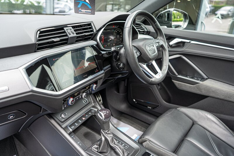 Audi 2.0 TDI 40 Vorsprung Sportback 5dr Diesel S Tronic quattro Euro 6 (s/s) (200 ps)