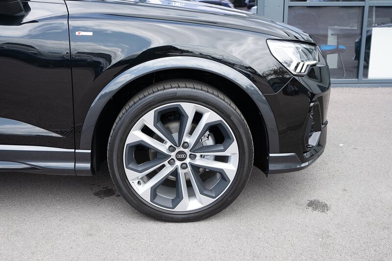 Audi 1.5 TFSI CoD 35 Black Edition Sportback 5dr Petrol S Tronic Euro 6 (s/s) (150 ps)