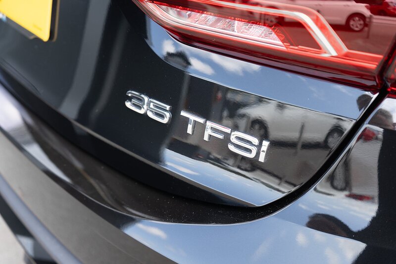 Audi 1.5 TFSI CoD 35 Black Edition Sportback 5dr Petrol S Tronic Euro 6 (s/s) (150 ps)