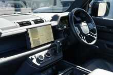 Land Rover 3.0 D250 MHEV X-Dynamic HSE SUV 3dr Diesel Auto 4WD Euro 6 (s/s) (250 ps)