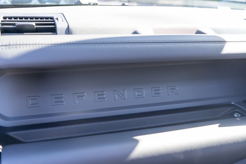 Land Rover 3.0 D250 MHEV X-Dynamic HSE SUV 3dr Diesel Auto 4WD Euro 6 (s/s) (250 ps)