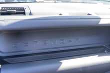 Land Rover 3.0 D250 MHEV X-Dynamic HSE SUV 3dr Diesel Auto 4WD Euro 6 (s/s) (250 ps)