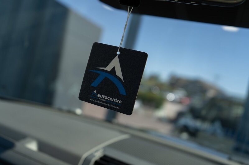 Land Rover 3.0 D250 MHEV X-Dynamic HSE SUV 3dr Diesel Auto 4WD Euro 6 (s/s) (250 ps)