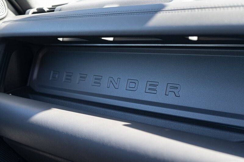 Land Rover 3.0 D250 MHEV X-Dynamic HSE SUV 3dr Diesel Auto 4WD Euro 6 (s/s) (250 ps)