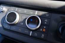 Land Rover 3.0 D250 MHEV X-Dynamic HSE SUV 3dr Diesel Auto 4WD Euro 6 (s/s) (250 ps)