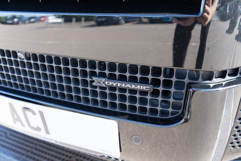 Land Rover 3.0 D250 MHEV X-Dynamic HSE SUV 3dr Diesel Auto 4WD Euro 6 (s/s) (250 ps)