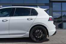 Volkswagen 2.0 TSI R Black Edition Hatchback 5dr Petrol DSG 4Motion Euro 6 (s/s) (333 ps)