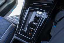 Volkswagen 2.0 TSI R Black Edition Hatchback 5dr Petrol DSG 4Motion Euro 6 (s/s) (333 ps)