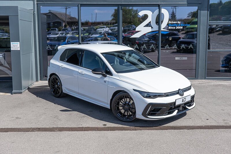 Volkswagen 2.0 TSI R Black Edition Hatchback 5dr Petrol DSG 4Motion Euro 6 (s/s) (333 ps)