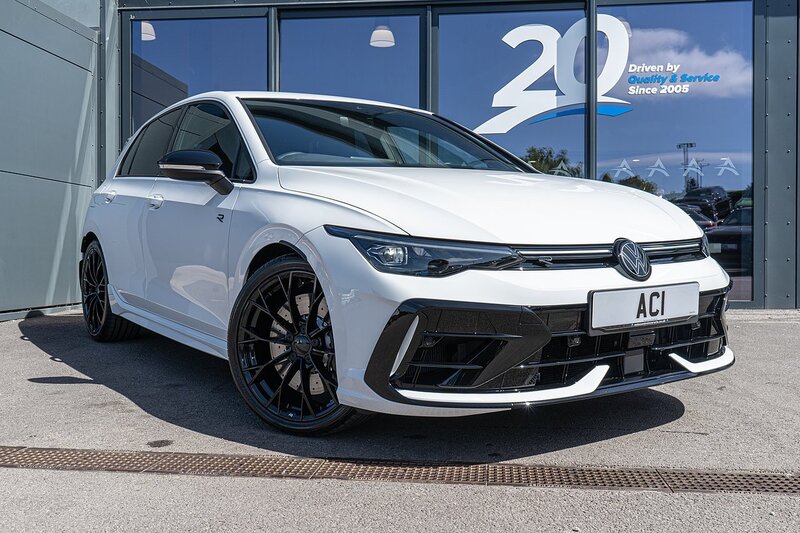 Volkswagen 2.0 TSI R Black Edition Hatchback 5dr Petrol DSG 4Motion Euro 6 (s/s) (333 ps)