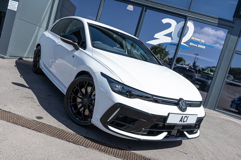 Volkswagen 2.0 TSI R Black Edition Hatchback 5dr Petrol DSG 4Motion Euro 6 (s/s) (333 ps)