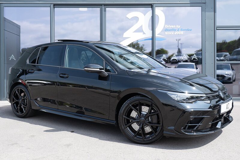 Volkswagen 2.0 TSI R Black Edition Hatchback 5dr Petrol DSG 4Motion Euro 6 (s/s) (333 ps)