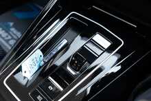 Volkswagen 2.0 TSI R Black Edition Hatchback 5dr Petrol DSG 4Motion Euro 6 (s/s) (333 ps)