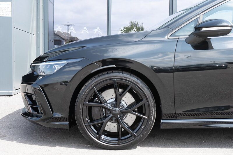 Volkswagen 2.0 TSI R Black Edition Hatchback 5dr Petrol DSG 4Motion Euro 6 (s/s) (333 ps)