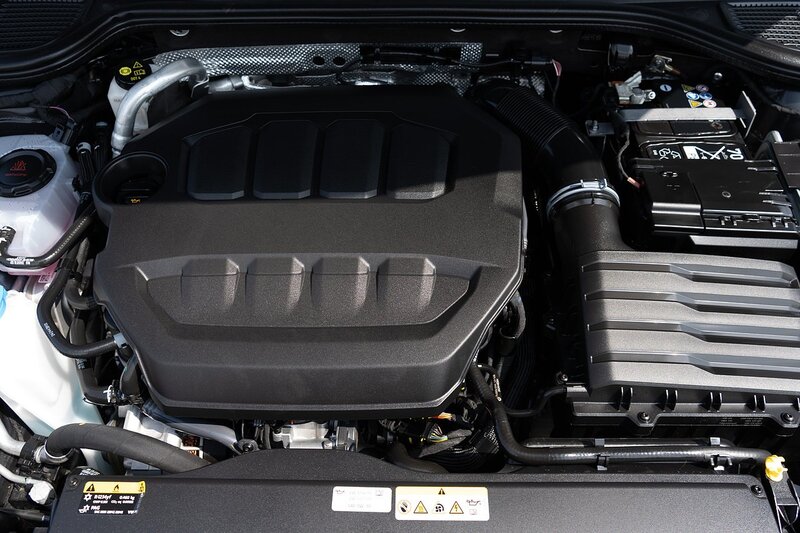 Volkswagen 2.0 TSI R Black Edition Hatchback 5dr Petrol DSG 4Motion Euro 6 (s/s) (333 ps)