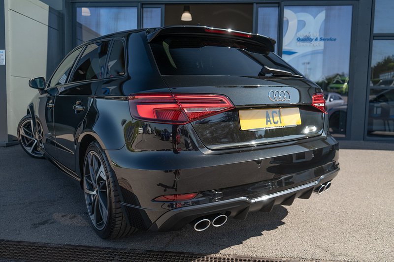 Audi S3 TFSI Black Edition - U4963