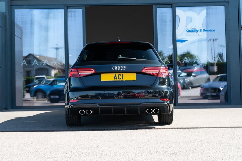 Audi S3 TFSI Black Edition - U4963