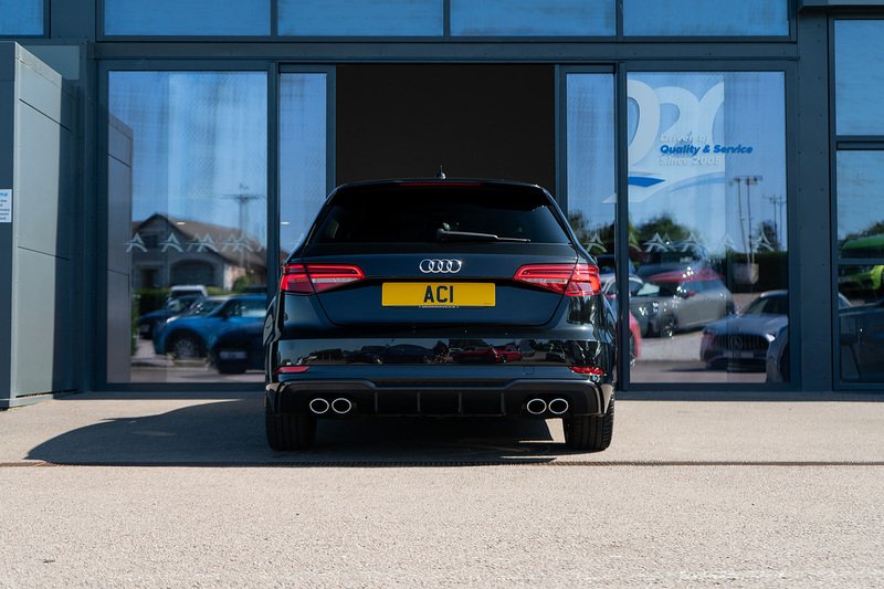 Audi S3 TFSI Black Edition - U4963