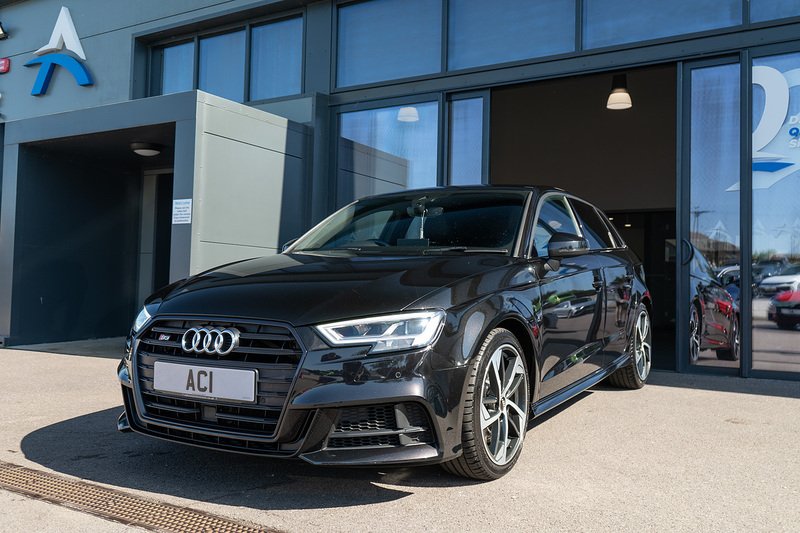 Audi S3 TFSI Black Edition - U4963