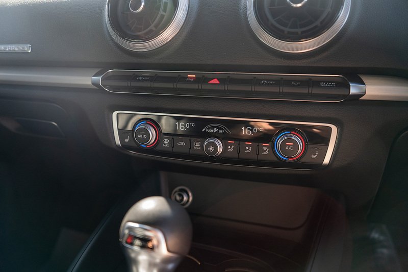 Audi S3 TFSI Black Edition - U4963
