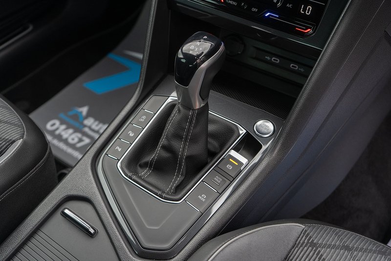 Volkswagen 1.5 TSI R-Line SUV 5dr Petrol DSG Euro 6 (s/s) (150 ps)