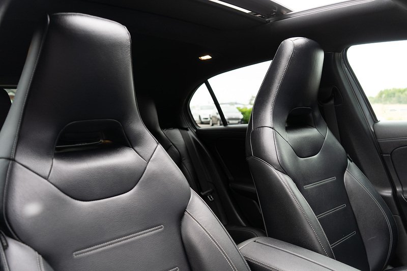 Mercedes-Benz 2.0 A35 AMG Edition (Premium Plus) Hatchback 5dr Petrol 7G-DCT 4MATIC Euro 6 (s/s) (306 ps)