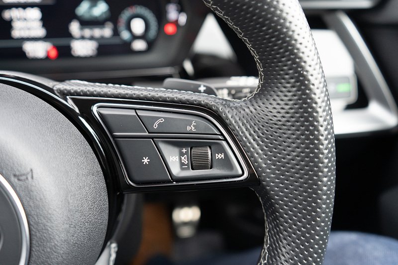 Audi 2.0 TFSI Sportback 5dr Petrol S Tronic quattro Euro 6 (s/s) (310 ps)