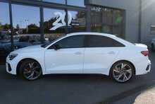 Audi 2.0 TFSI Black Edition Saloon 4dr Petrol S Tronic quattro Euro 6 (s/s) (310 ps)