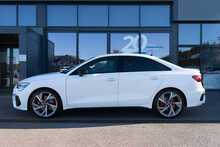 Audi 2.0 TFSI Black Edition Saloon 4dr Petrol S Tronic quattro Euro 6 (s/s) (310 ps)