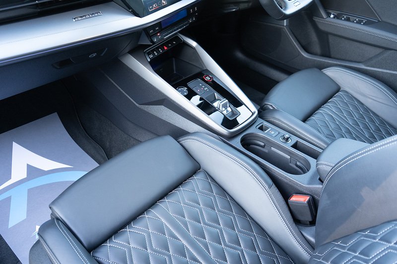 Audi 2.0 TFSI Black Edition Saloon 4dr Petrol S Tronic quattro Euro 6 (s/s) (310 ps)