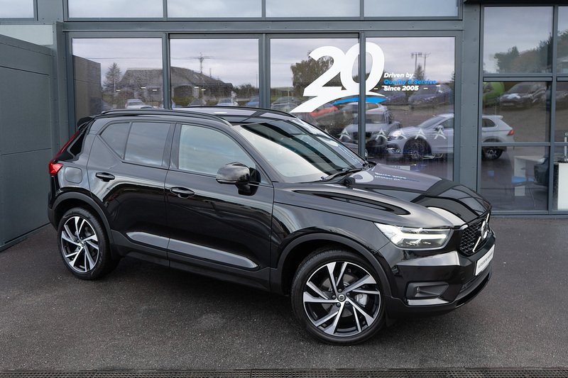 Volvo 2.0 B4 MHEV R-Design Pro SUV 5dr Petrol Hybrid Auto AWD Euro 6 (s/s) (197 ps)