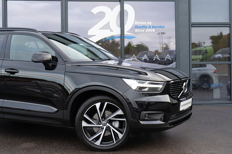 Volvo 2.0 B4 MHEV R-Design Pro SUV 5dr Petrol Hybrid Auto AWD Euro 6 (s/s) (197 ps)